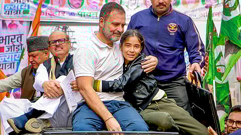 ന്യായ് യാത്രയ്ക്കിടെ പെൺകുട്ടിക്കൊപ്പം രാഹുൽ ഗാന്ധി