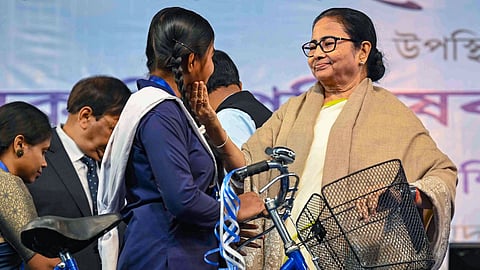 മമതാ ബാനര്ജി