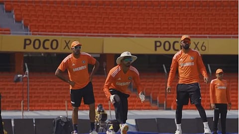 ഇന്ത്യ- ഇംഗ്ലണ്ട് ടെസ്റ്റ് പരമ്പരയ്ക്ക് മുന്നോടിയായി പരിശീലനം നടത്തുന്ന ഇന്ത്യന് ടീമംഗങ്ങള്