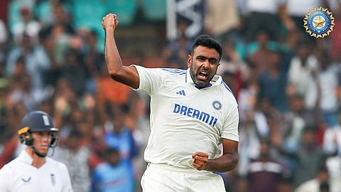 വിക്കറ്റ് നേട്ടമാഘോഷിക്കുന്ന ആര് അശ്വിന്