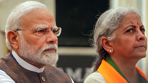 പ്രധാനമന്ത്രി നരേന്ദ്രമോദി, ധനമന്ത്രി നിർമ്മല സീതാരാമൻ