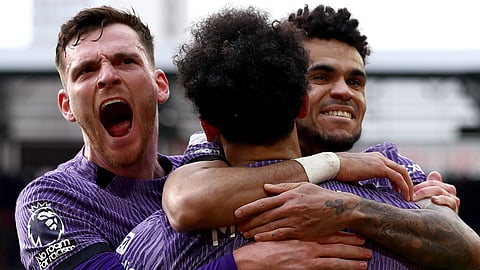 സഹ താരങ്ങള്ക്കൊപ്പം ഗോള് ആഘോഷിക്കുന്ന മുഹമ്മദ് സല