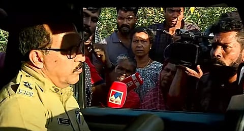 ദൗത്യം നിര്ത്തിയതിന് പിന്നാലെ വനപാലകസംഘത്തിന് നേരെ നാട്ടുകാരുടെ പ്രതിഷേധം