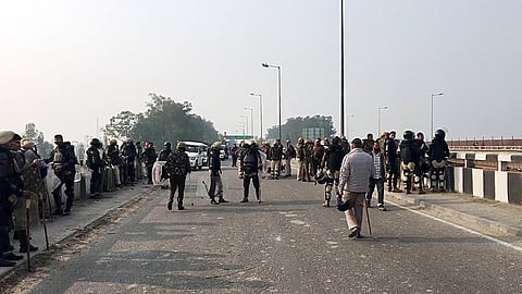 അതിര്ത്തിയില് അർധ സൈനികരെ വിന്യസിച്ചിരിക്കുന്നു