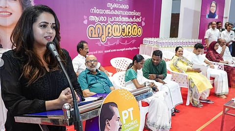 ഹൃദയാഭിവാദ്യം എന്ന പരിപാടിയില് ഭാവന സംസാരിക്കുന്നു