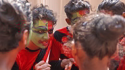 കേരള സര്വകലാശാലാ കലോത്സവത്തില് വിദ്യാര്ഥികളുടെ തയാറെടുപ്പ്