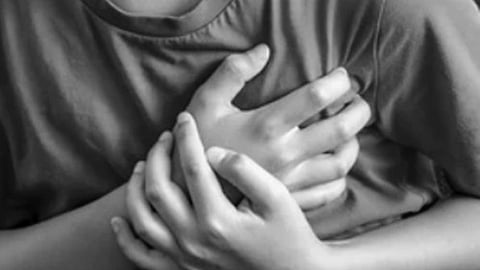 ഫ്ളാവനോളുകള് അടങ്ങിയ ഭക്ഷണം കഴിക്കൂ; അര്ബുദ, ഹൃദ്രോഗ സാധ്യതകള് കുറയ്ക്കാം