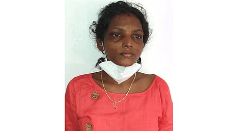 നവജാത ശിശുവിനെ പാറമടയില് എറിഞ്ഞു കൊലപ്പെടുത്തിയ കേസില് പ്രതിക്ക് ജീവപര്യന്തം തടവ്.