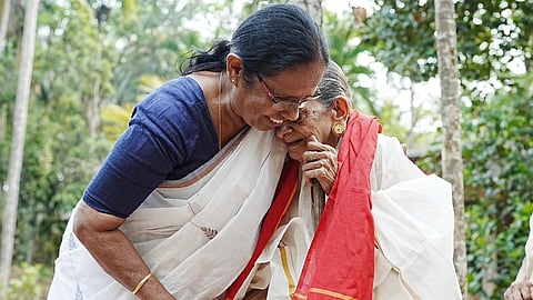 kk Shailaja on cyber attack