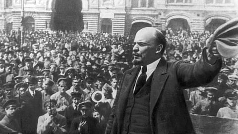 വിപ്ലവചിന്തയുടെ പ്രകാശ
ഗോപുരം