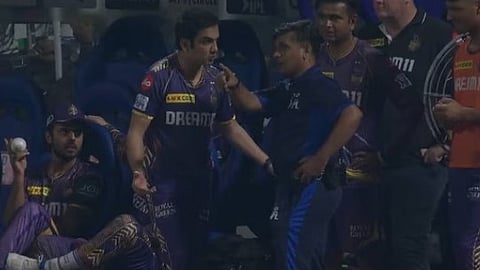 kkr-mentor-gautam-gambhir-argues-with-fourth-umpire