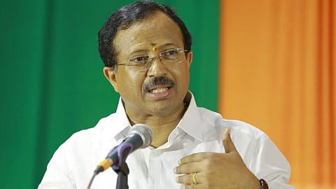 V Muraleedharan against the Chief Minister's foreign trip