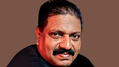 കെ ബിനേഷ്