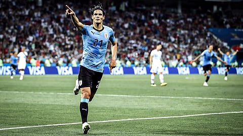 Edinson Cavani announces retirement