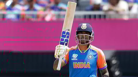 Suryakumar Yadav suffers injury