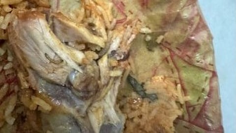 ഹൈദരാബാദ് സ്വദേശി ഓഡര് ചെയ്ത ബിരിയാണിയിലാണ് പുഴുവിനെ കണ്ടെത്തിയത്.