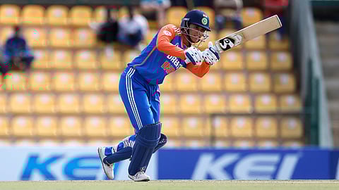 Smriti-Shafali guide India