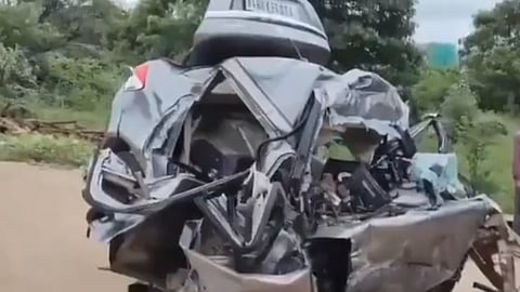 19-year-old dies after his speeding car rams flyover in Hyderabad