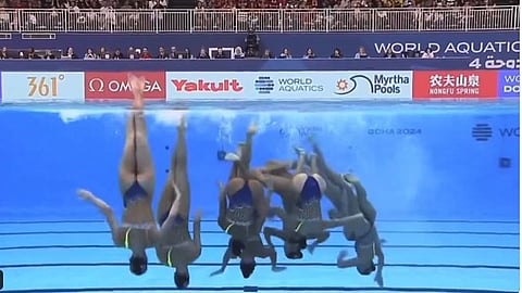 ഒരു മാസം മുമ്പ് ദോഹയില് അക്വാട്ടിക്സ് മത്സരത്തിലാണ് അമേരിക്കന് ടീം പ്രകടനം നടത്തിയത്.