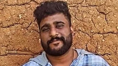 1.38 crore was stolen from the advertising company's account; Finance manager arrested