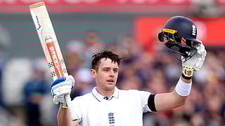 Jamie Smith breaks England Test record