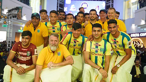 kerala-blasters-presented-their-players