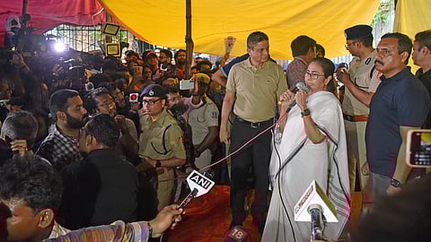 Mamata visits protest site