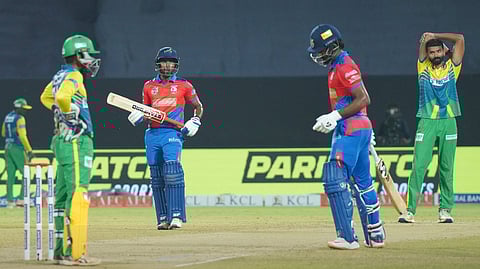 Sailors to meet Globstars