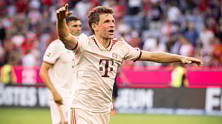 Müller breaks unique UCL record