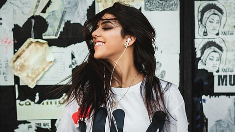 earphones