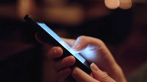 Digital license system vehicle inspection show driving license in phone