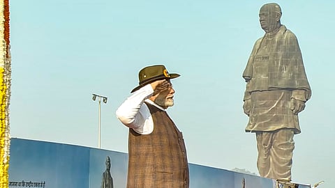 PM Modi pays tribute to Sardar Patel at Statue of Unity in Gujarat
