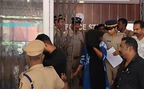 two arrested in the case of extortion of 2.5 crore rupees through honeytrap