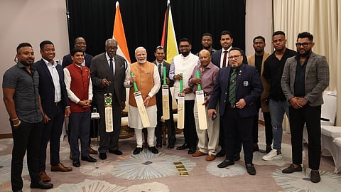 'Want more PMs like him': Clive Lloyd after meeting Narendra Modi