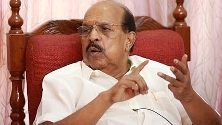 ജി സുധാകരനെ വീട്ടിലെത്തി സന്ദര്ശിച്ച് കെസി വേണുഗോപാല്