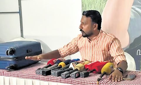 There is no evidence of money being smuggled in a trolley bag; no further investigation is needed;