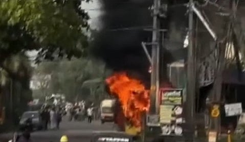 A school bus caught fire in Kollam