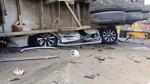 karnataka 6 of family dead in horrific car accident