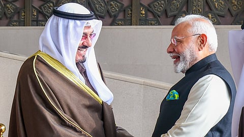 കുവൈത്ത് പ്രധാനമന്ത്രി അഹമ്മദ് അബ്ദുള്ള അല്-അഹമ്മദ് അല്-സബായും ഇന്ത്യന് പ്രധാനമന്ത്രി നരേന്ദ്രമോദിയും തമ്മിലുള്ള കൂടിക്കാഴ്ചയില്