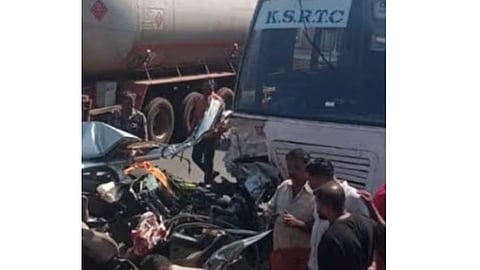 Kasaragod KSRTC bus collides with car; Two children died
