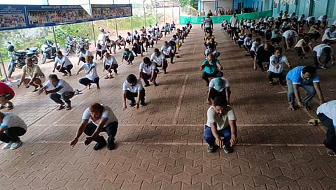 മെക് സെവന്; കുറ്റപത്രങ്ങള്ക്കും കുമ്പസാരങ്ങള്ക്കും ഇടയില്