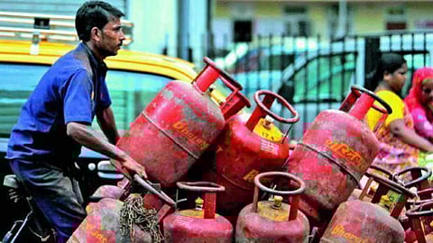 commercial lpg cylinder price reduced