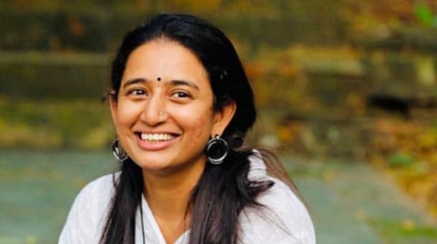 ആ യാത്രയില് എം.ടി. ഒരേസമയം അറിയാത്ത അത്ഭുതങ്ങളുടെ മഹാസമുദ്രവും അത്രയടുത്തറിയുന്ന നിളയുമായി