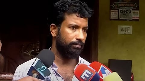 അച്ഛന് മരിച്ചതല്ലെന്നും സമാധിയായതാണെന്നും ആവര്ത്തിച്ച് ഗോപന് സ്വാമിയുടെ മകന് സനന്ദന്.