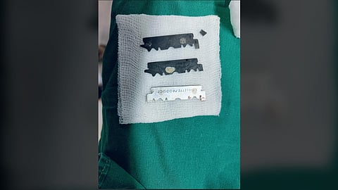 കലശലായ പുറം വേദനയെ തുടര്ന്നാണ് ഇരുപത്തിയൊന്നുകാരന് കാരിത്താസിലെത്തുന്നത്