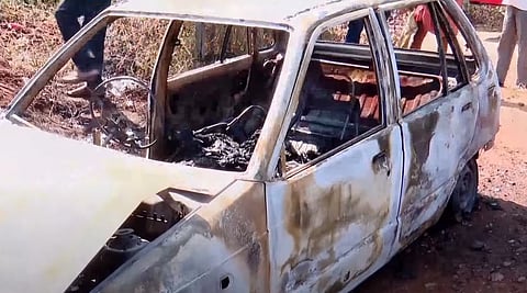 കാര് കത്തിയ നിലയില്