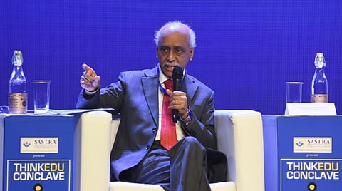 ചെയര്പേഴ്സണ് വി രാമസുബ്രഹ്മണ്യന്