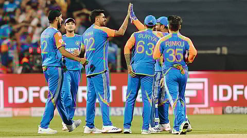 India clinch T20I series