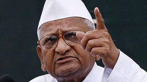 Arvind Kejriwal focused on liquor, overwhelmed by money power: Anna Hazare