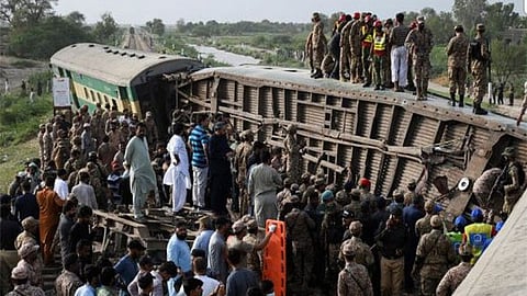 Pakistan: Armed men fire at Peshawar-bound train, Passengers taken hostage